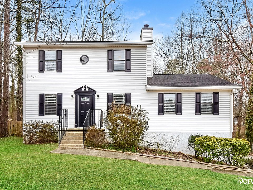 1st image of 661 Gregory Manor Dr SW