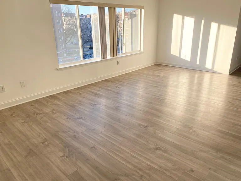 7400 Boulevard East #4D — Photo 2