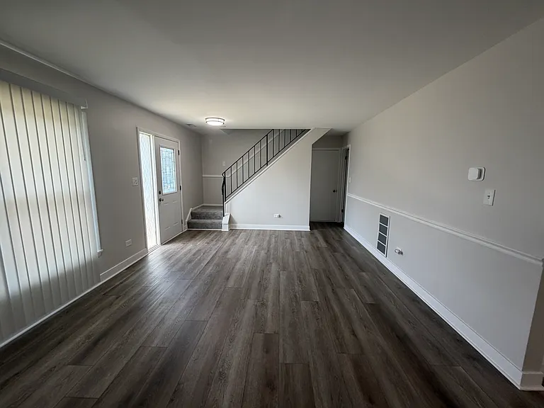 446 Wyeth Cir — Photo 6