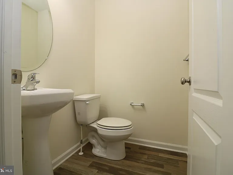 120 Salerno Dr — Photo 11