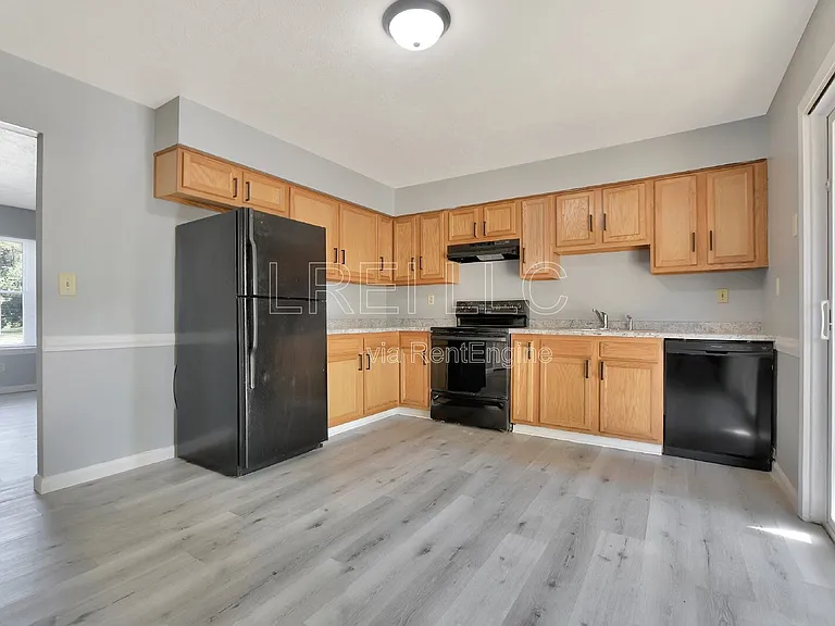 817 Lancelot Ct — Photo 27