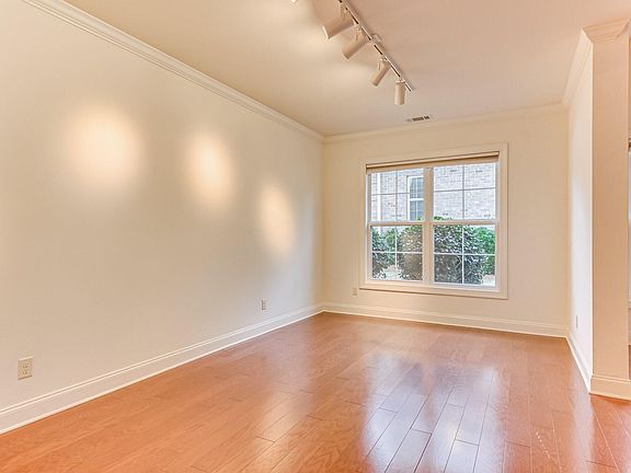 4th image of 143 Pinyon Pine Loop