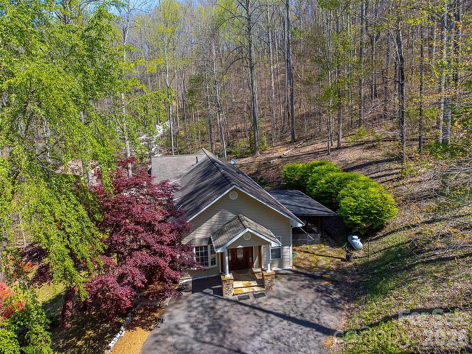 1st image of 605 Toy Cove Rd