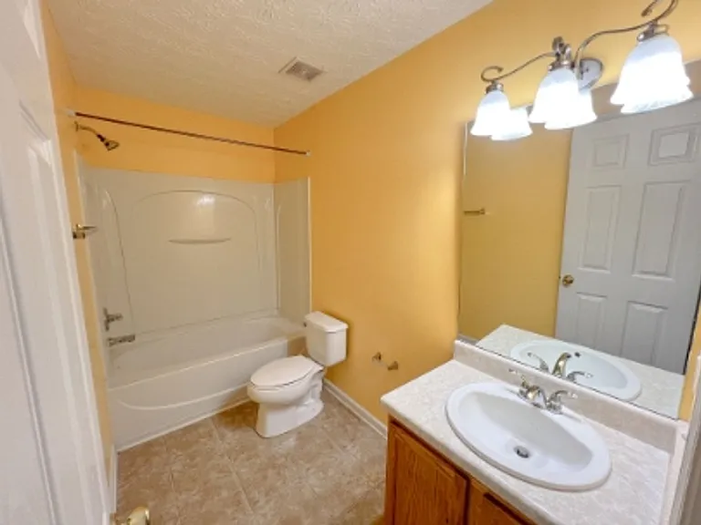 158 Ellis Dr — Photo 9