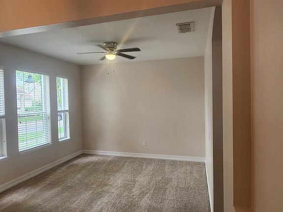 3rd image of 7018 Beargrass Rd
