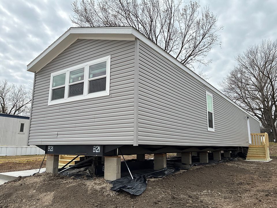 1st image of 966 S 74th Pl