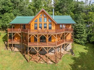 215 E Rocky Top Trl, Seven Devils, NC 28604