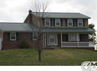 3539 Embassy Dr, Howell, MI 48843