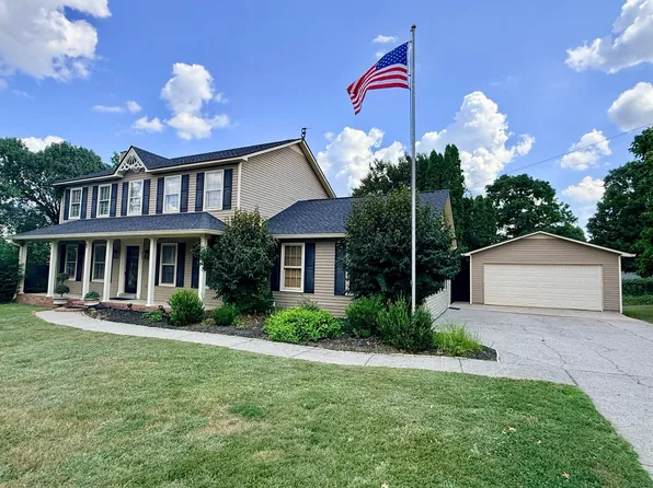 2407 Riverstone Dr, Murfreesboro, TN 37128
