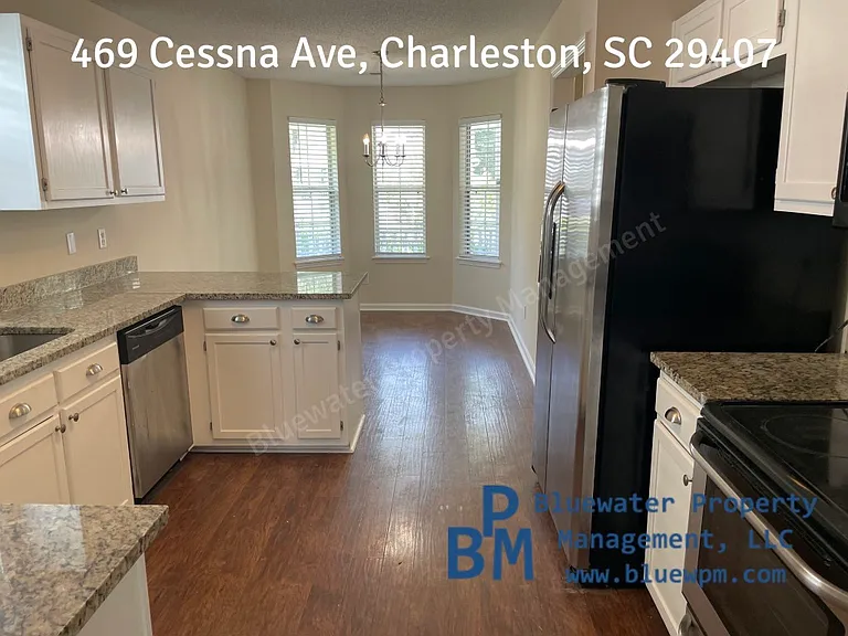 469 Cessna Ave — Photo 2