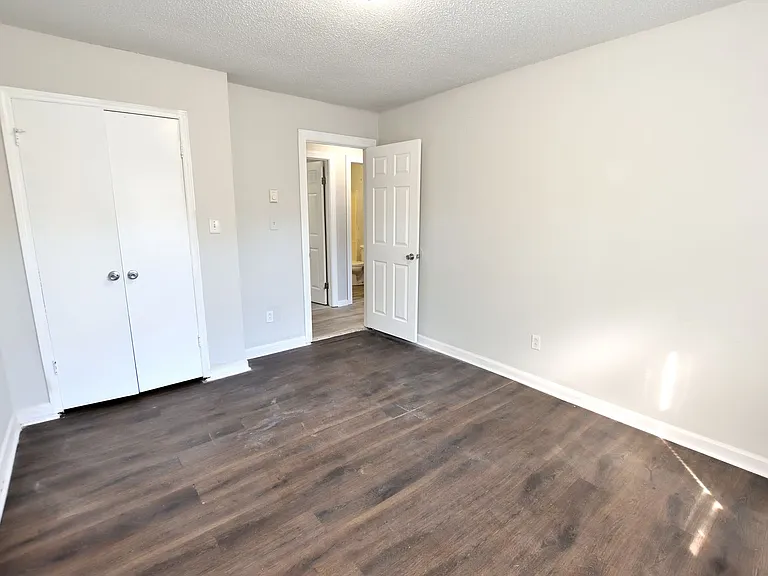 1607 Charter Dr — Photo 9