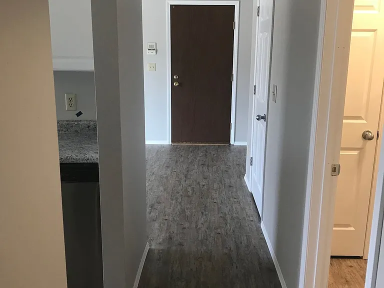 Willow Crossing Apartments — Photo 13