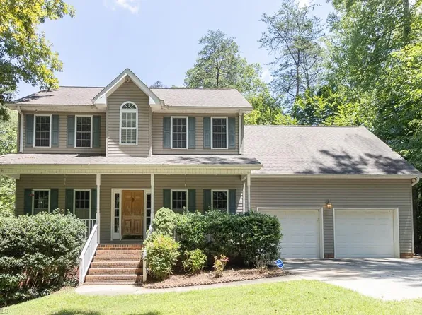 7560 Strawberry Rd, Summerfield, NC 27358