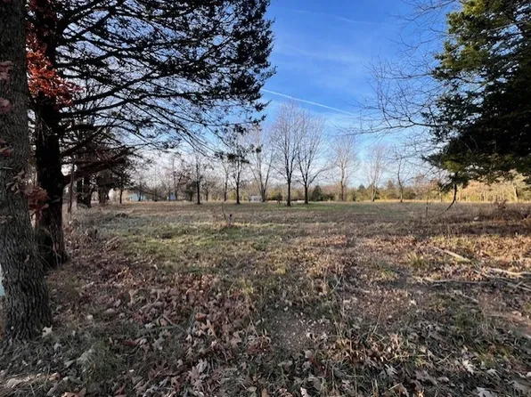 Reuben Rd, Bentonville, AR 72713