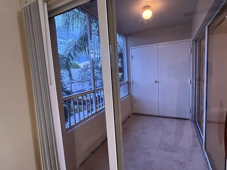 2811 N Oakland Forest Dr #209 — Photo 3