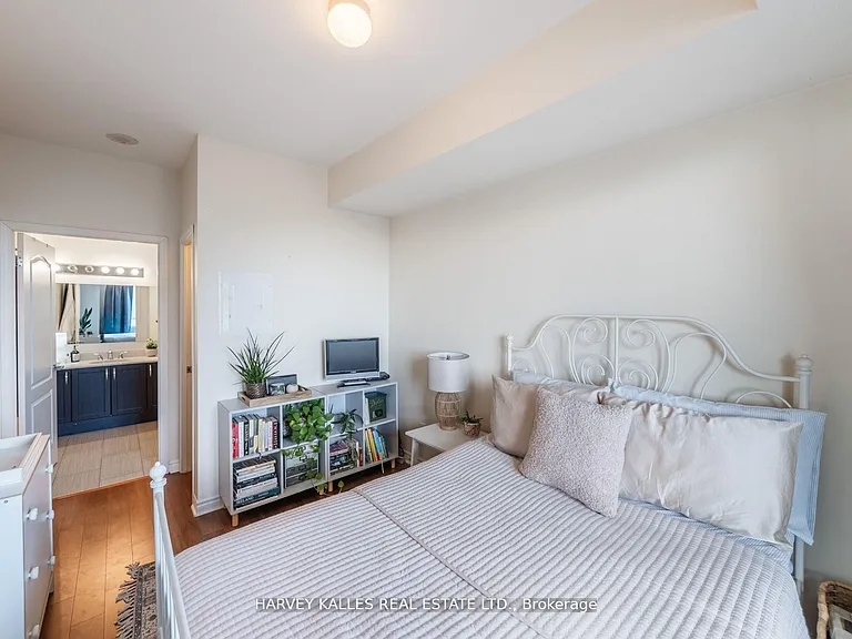 3865 Lake Shore Blvd W #421 — Photo 16