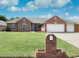 5809 Greenview Dr, Oklahoma City, OK 73135