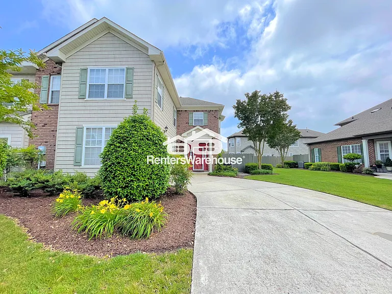 3932 Cromwell Park Dr — Photo 1