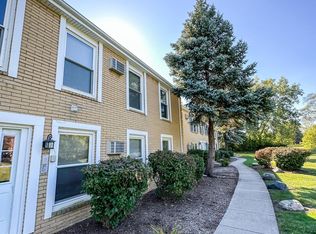 2612 Lovington Dr APT 2, Troy, MI 48083