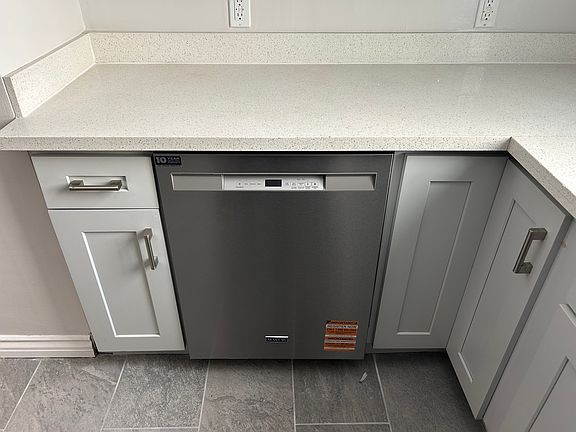 5th image of 13000 Valleyheart Dr APT 5