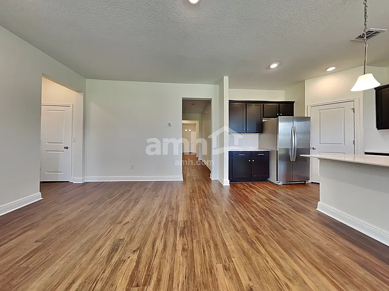 27537 Saint Andrews Ave — Photo 6