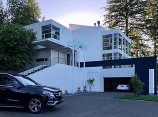 16541 NW Sheltered Nook Rd, Portland, OR 97231