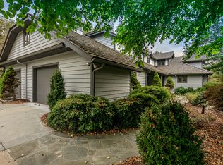 348 New Farm Rd, Banner Elk, NC 28604