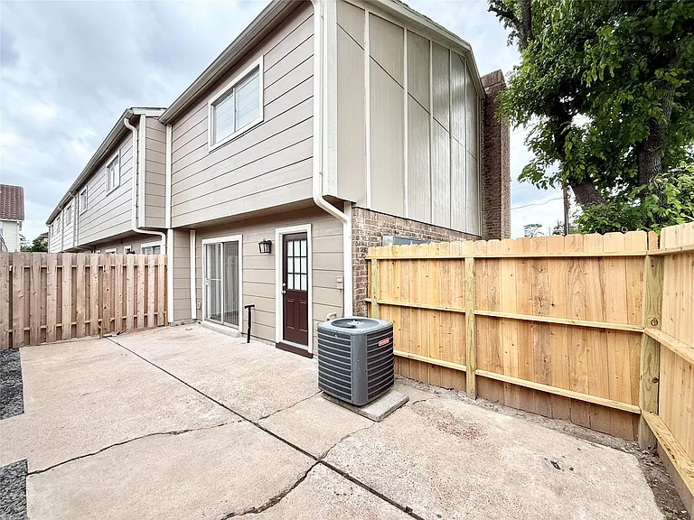 1499 Springrock Ln — Photo 16
