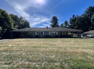 40 Old Troy Rd, East Greenbush, NY 12061