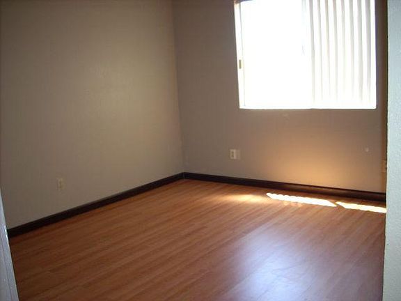 4th image of 2751 Eldora Cir APT C