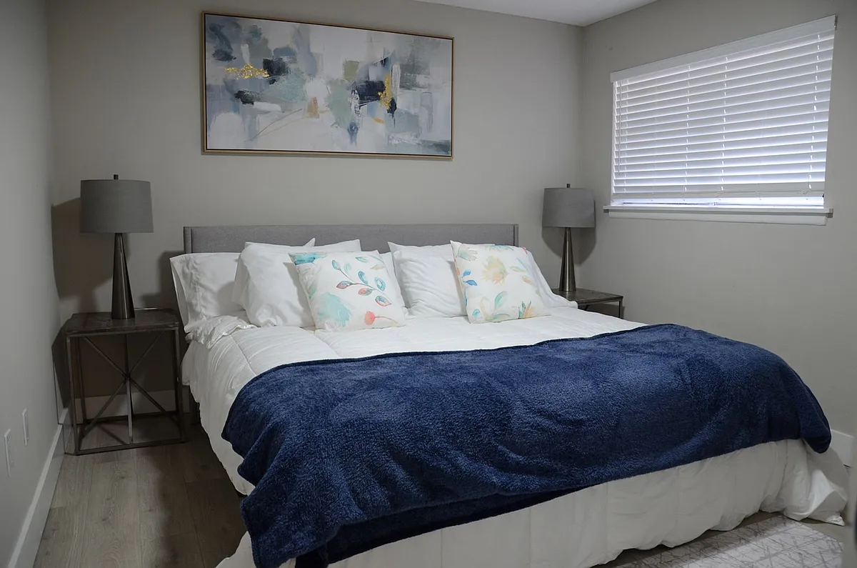 Building Photo - Pinebrook Apartment Homes