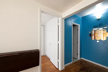 Rented by R New York