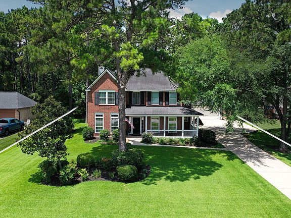3rd image of 40407 Manor Dr