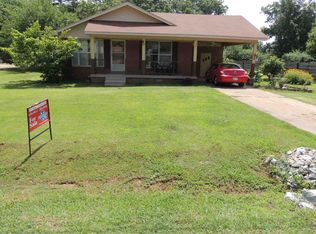 80 Holt St, Dyersburg, TN 38024