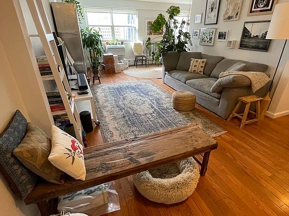 3rd image of 191 Willoughby St Suite 15J