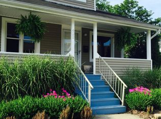 422 E Troy Ave, Ferndale, MI 48220