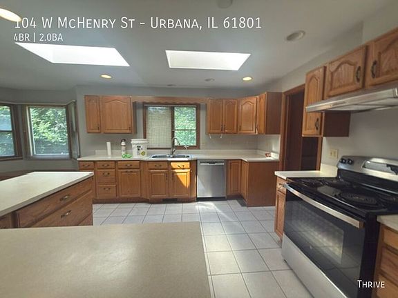 5th image of 104 W McHenry St