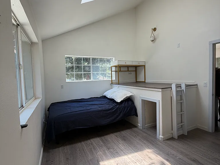 18349 Bear Creek Rd #1 — Photo 10