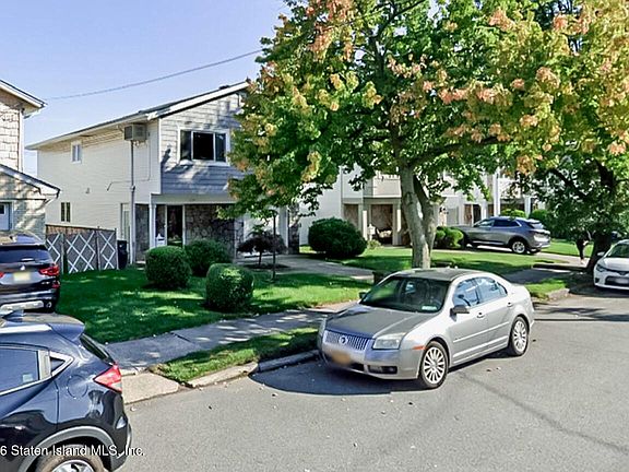 2nd image of 113 Fieldstone Rd