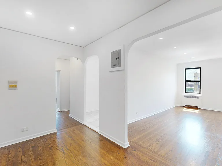 30-06 29th St #6F — Photo 10