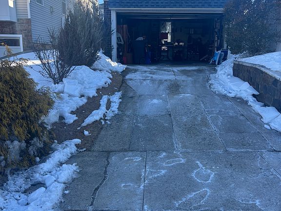 4th image of 440 Cinnaminson St