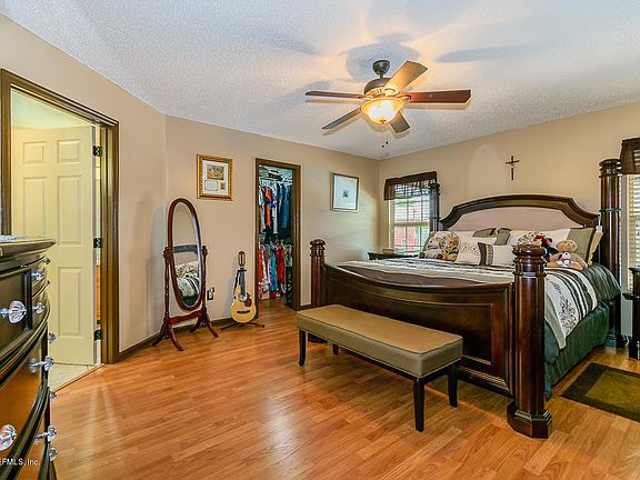 5th image of 4405 Crooked Brook Ct