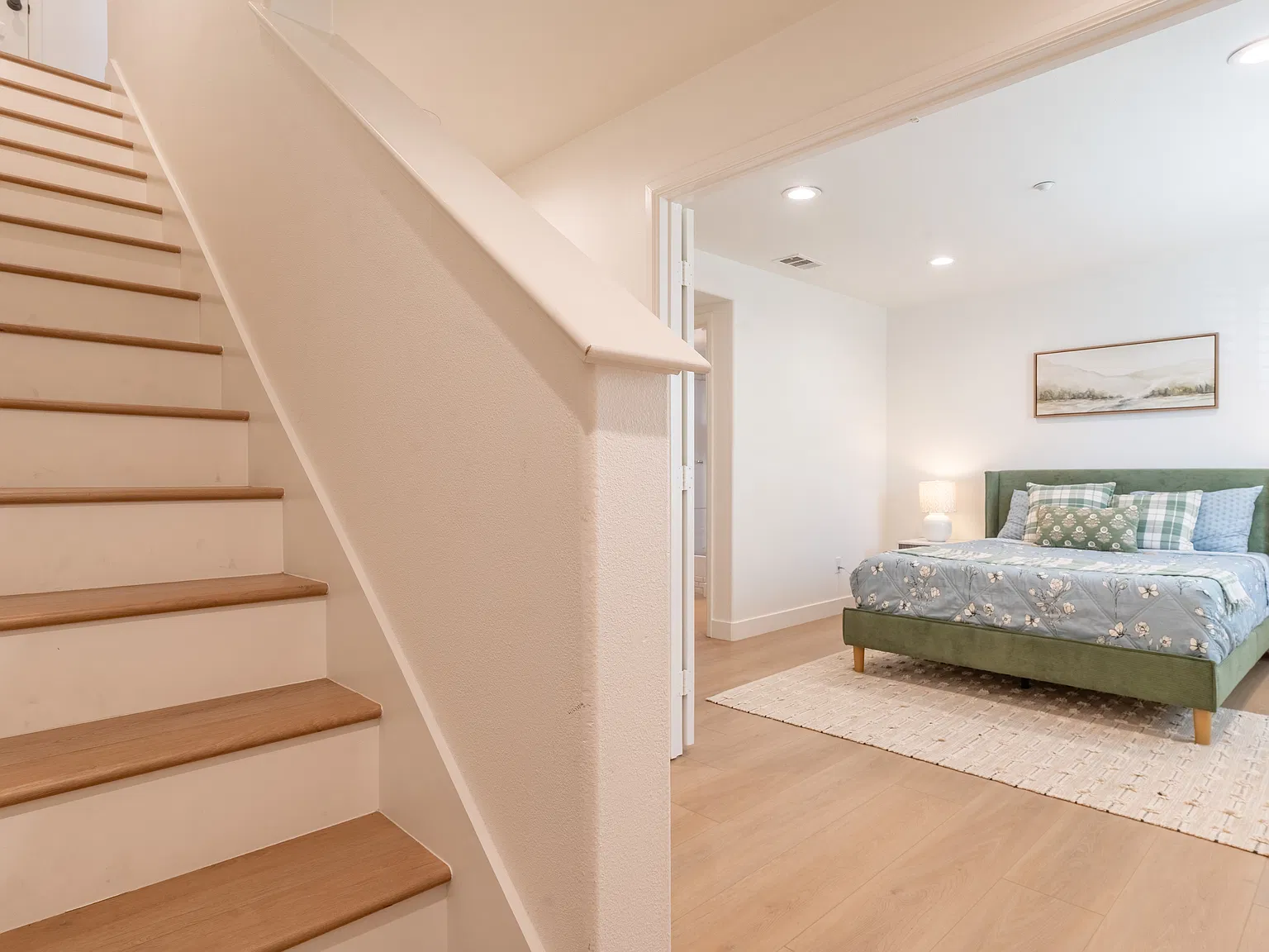 4 bed, 1814 sqft, $6,500 — Photo 3