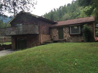 4877 Elkhorn Crk, Elkhorn City, KY 41522