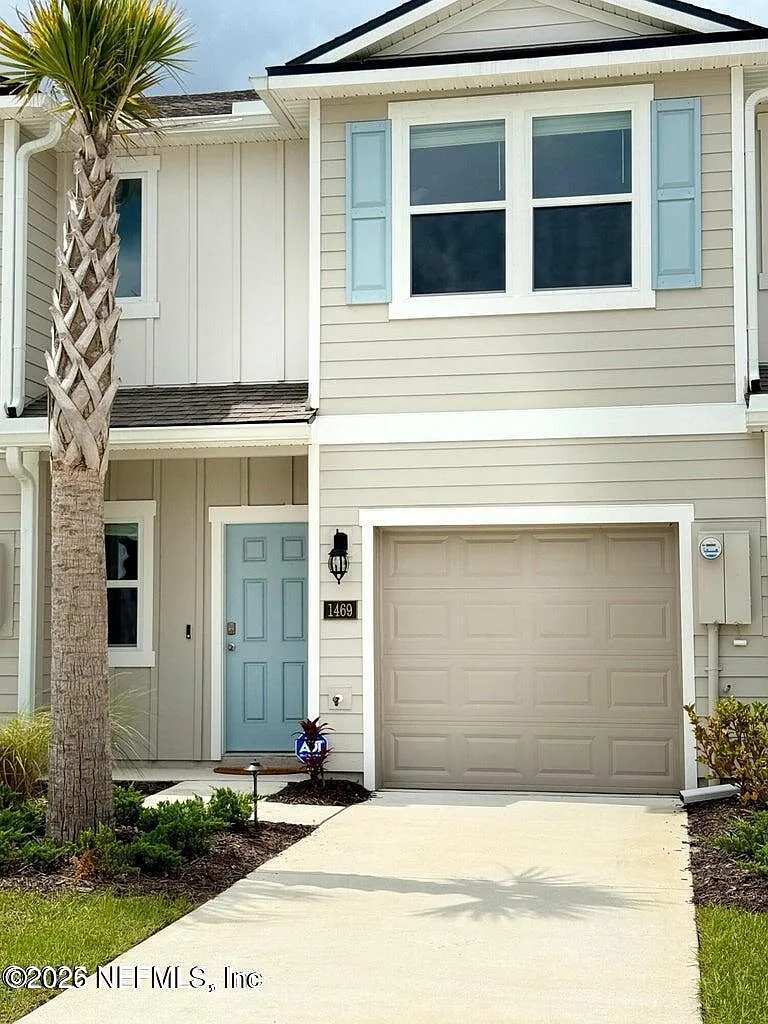 3 bed, 2.5 bath, 1468 sqft, $2,000 — Photo 1