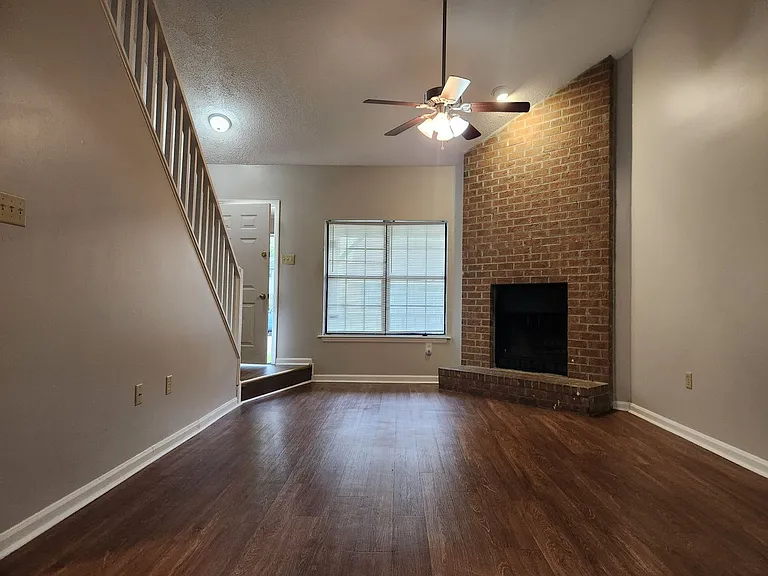 140 Windmill Ln — Photo 6