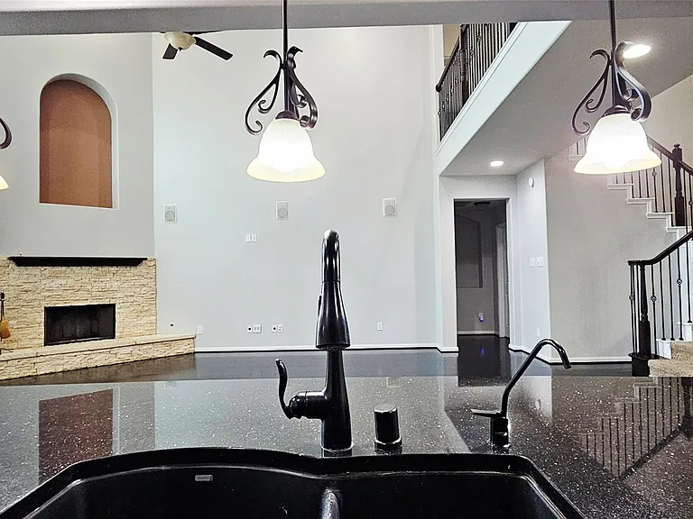 6027 Turner Shadow Ln — Photo 39