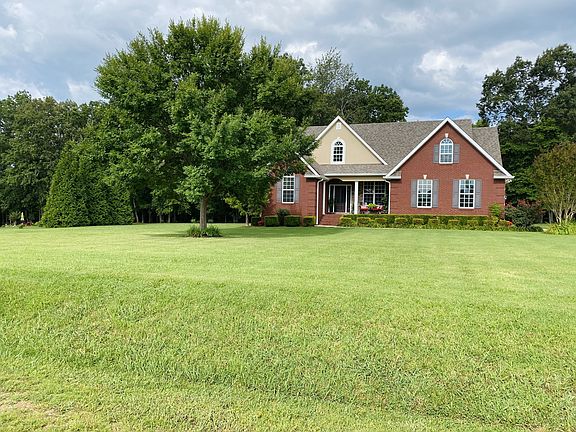 2nd image of 567 Courtney Ann Dr