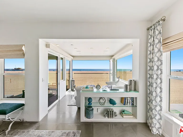 1341 Palisades Beach Rd — Photo 38