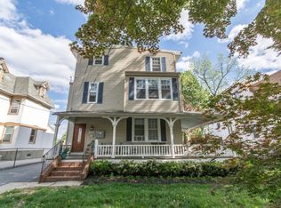 155 Cricket Ave APT 3, Ardmore, PA 19003